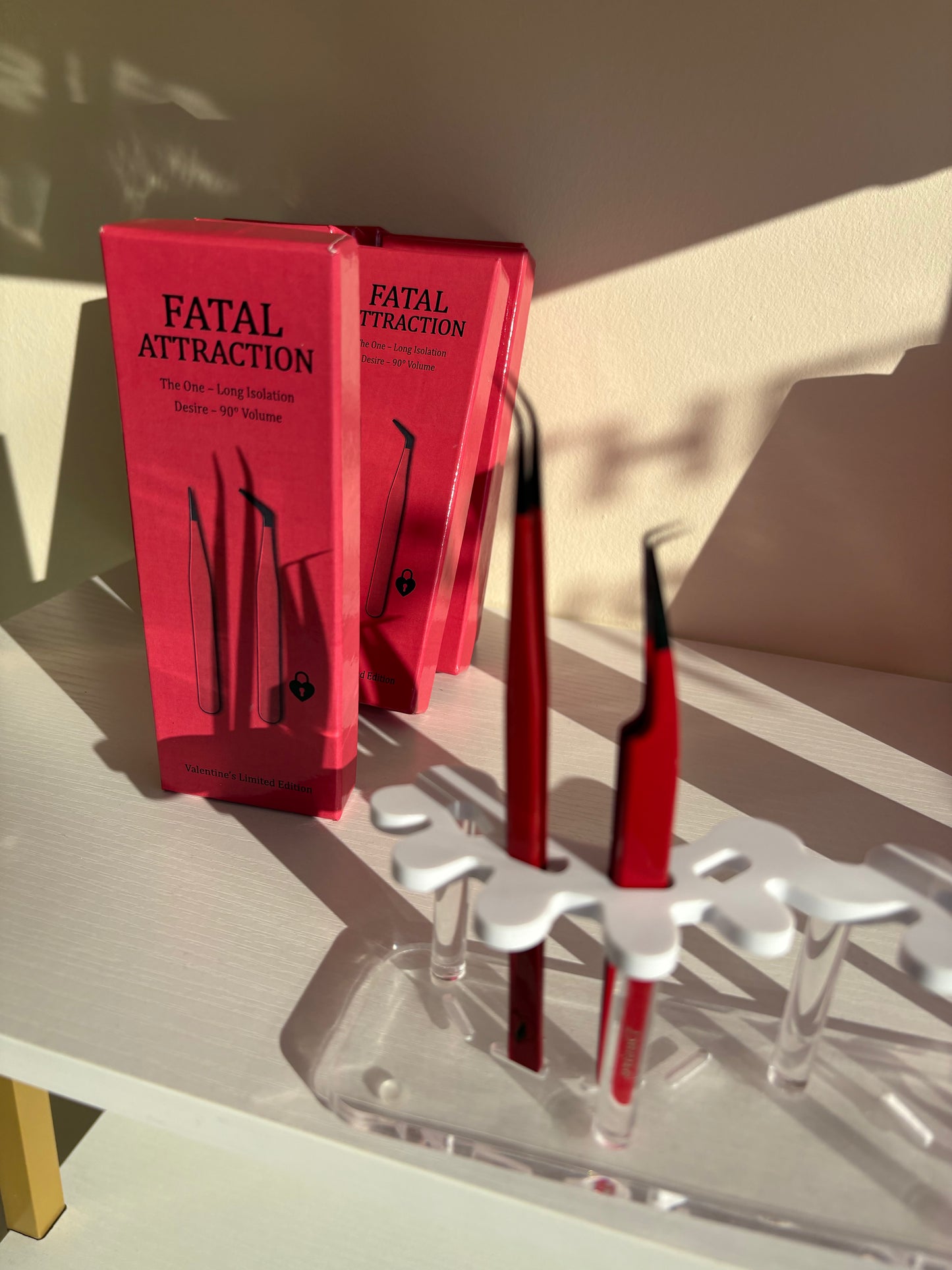 Fatal Attraction Tweezer Set