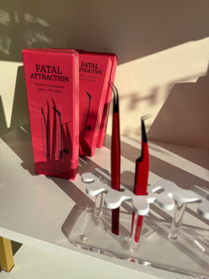 Fatal Attraction Tweezer Set
